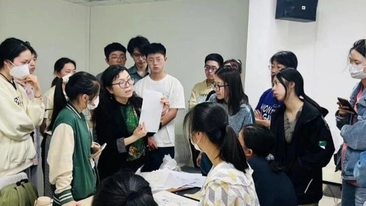 我在北京做科普 | 从显微镜到硫酸纸，她用墨线勾勒植物的故事