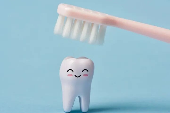 维护口腔健康，从爱牙开始｜世界口腔健康日