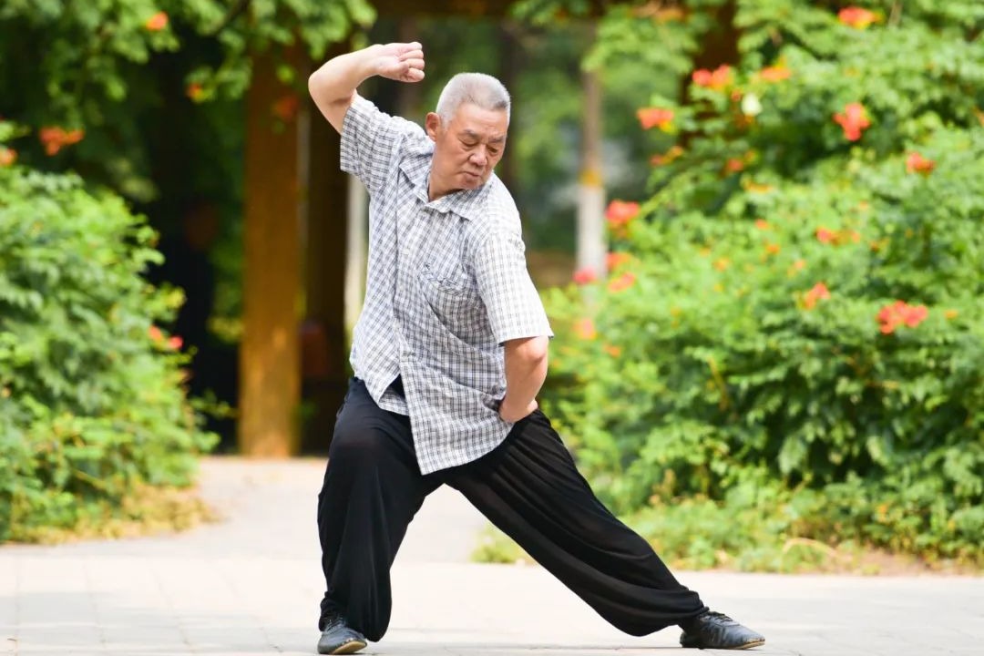 “最佳体重值”出炉！60岁后把体重控制在这个范围，长寿又抗病！