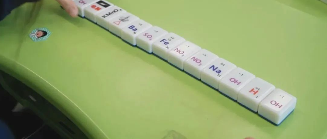 什么？初中生在校天天“打麻将”？！校长：我让打的！