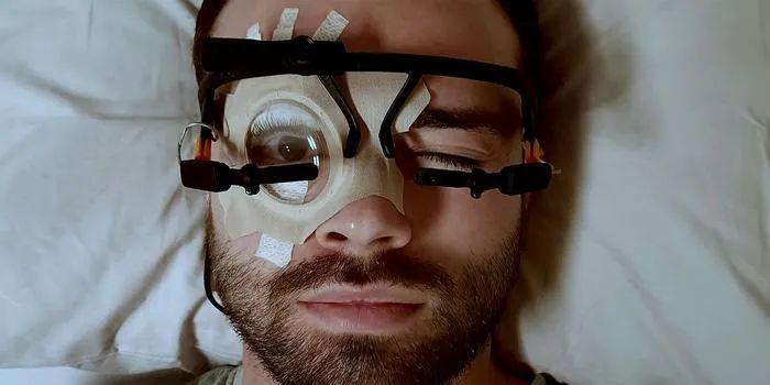 科学家“强迫”17人睁眼睡觉，他们居然真的睡着了……