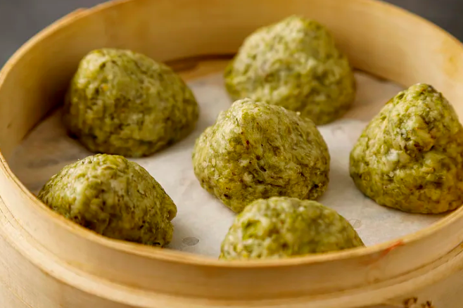 春食榆钱正当时，这种野菜竟是天然助眠剂！