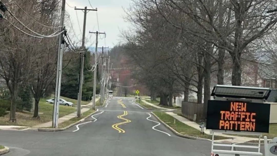This city painted wavy lines on the road—and it's driving residents crazy.