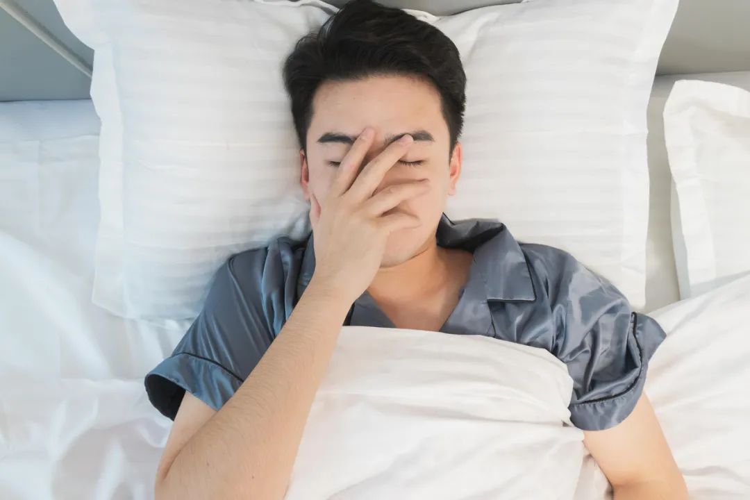 睡了醒、醒了睡，那些睡眠“碎成渣”的人，后来都怎样了？