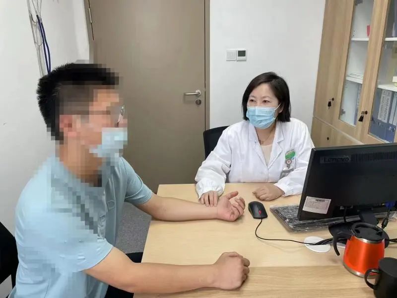 2颗下肚，女子眼睛差点看不见了！正大量上市，有人吃到抢救……