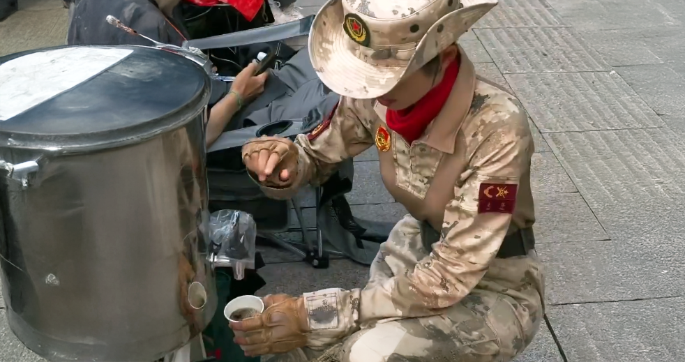 阅兵现场的姜茶里藏着养生智慧，医生提醒：这样吃姜效果更好