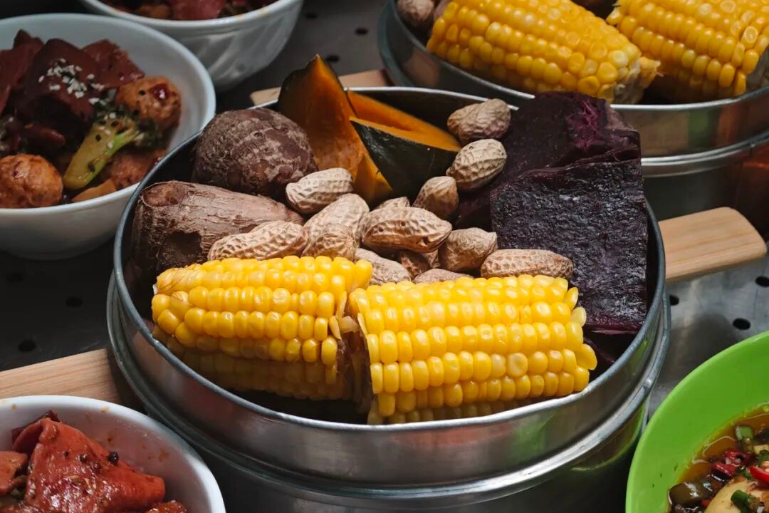 失眠原因找到了！研究发现：睡不好的人，肠道里缺这种“助眠剂”