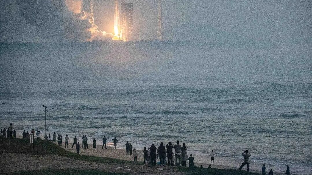 太空旅游受热捧，三大问题待破解