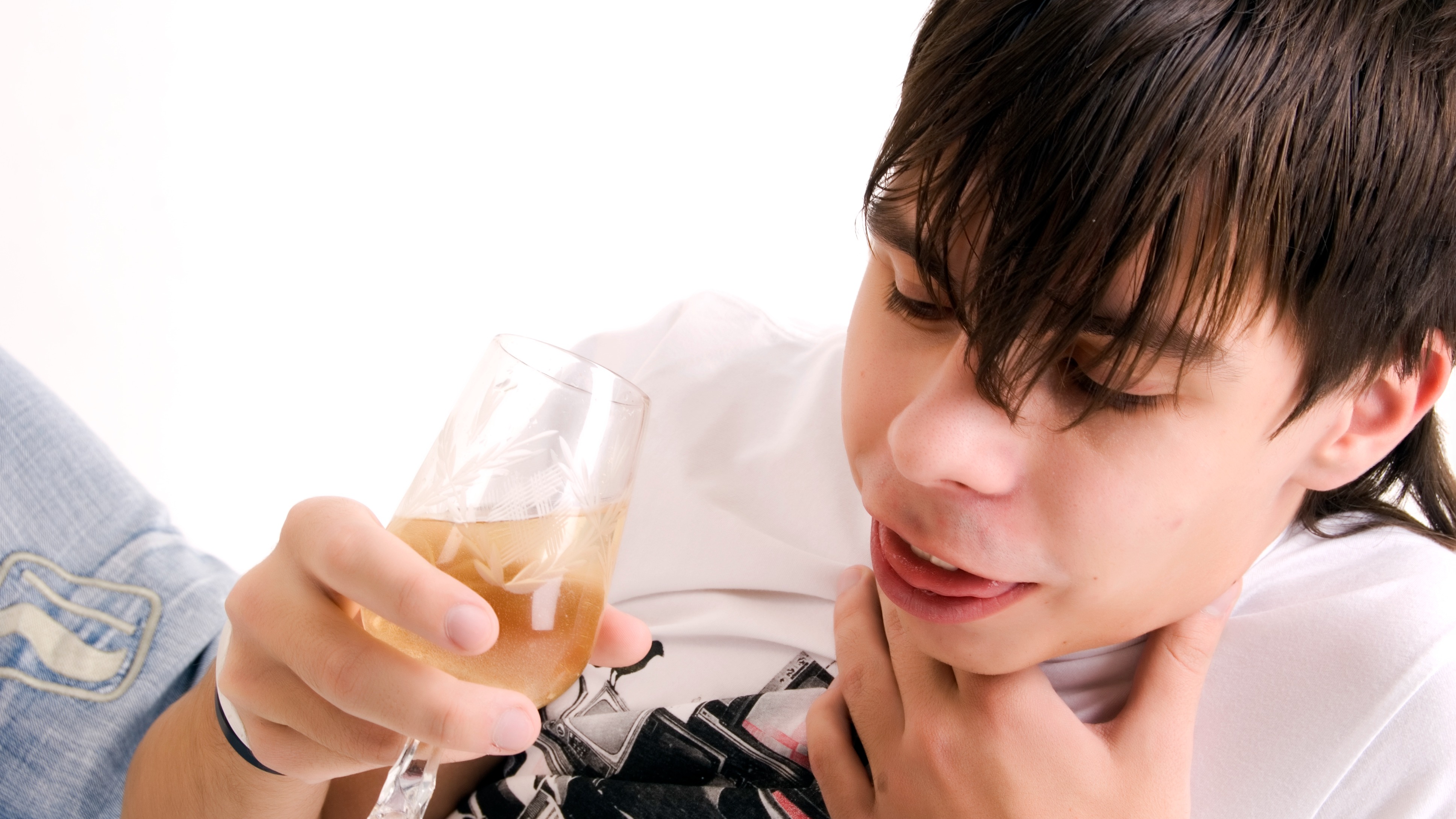 救命必看！异物卡喉的新版规范急救法