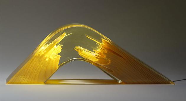 撕裂之美 艺术家用碎木头制成照明灯