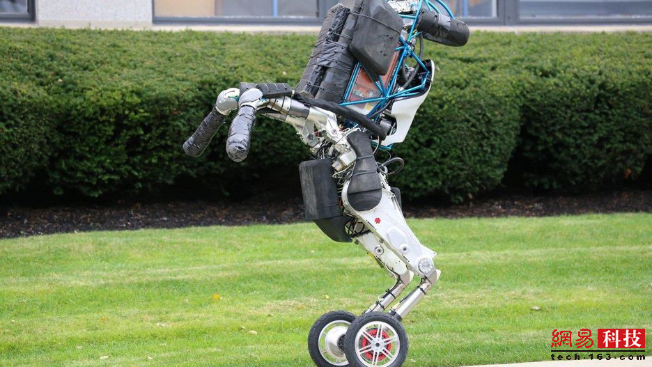 揭秘波士顿动力公司机器人家族 神奇到逆天