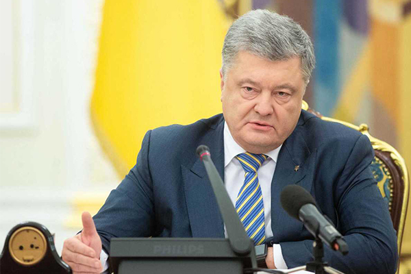 Ukrainian president proposes martial law, rules out offensive actions against Russia