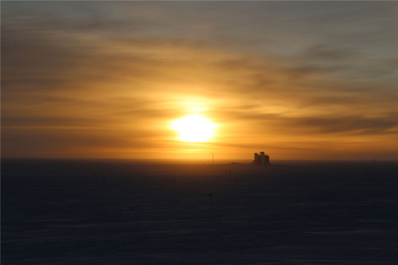 photo%2F0009%2F2019-03-19%2FEAK999R40AI20009NOS