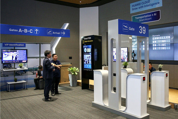 Huawei sees bigger global role for cloud business