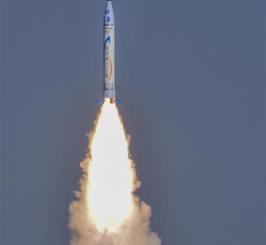 2018年：太震撼了！中国首枚全民营自主火箭首飞成功