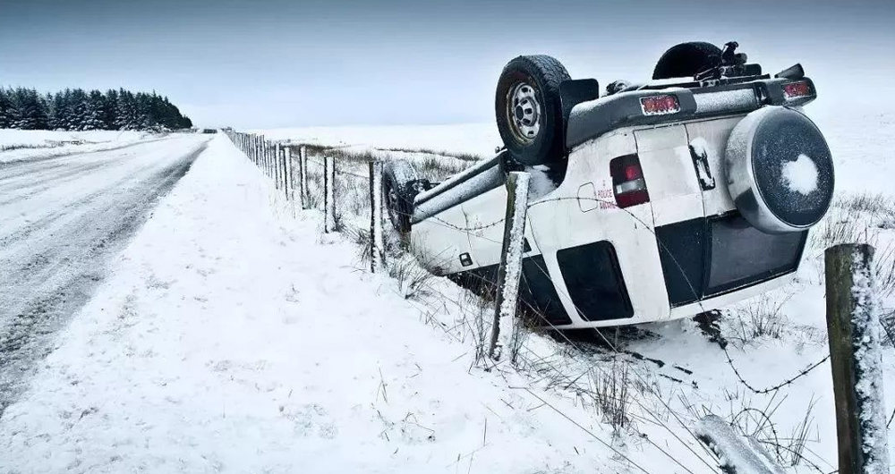 雪天开车