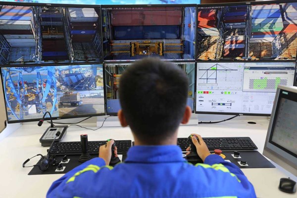 Qingdao Port takes lead in automation
