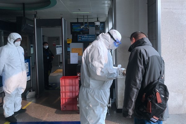 双语：The novel coronavirus and the flu - the differences and similarities you need to know