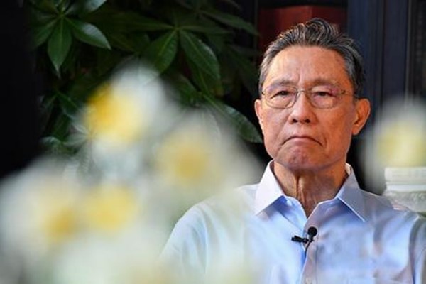 双语：Zhong Nanshan connects European peers and shares Chinese experience