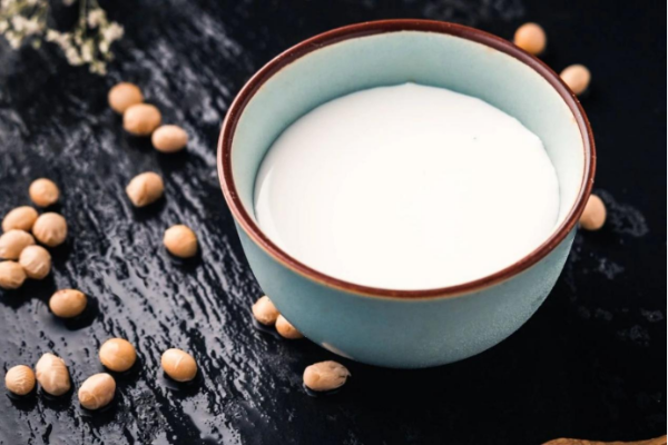 喝豆浆会中毒？有乳腺结节不能喝豆浆？
