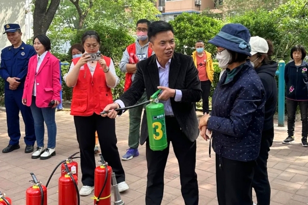 北京消防协会开展消防宣传进社区志愿服务活动