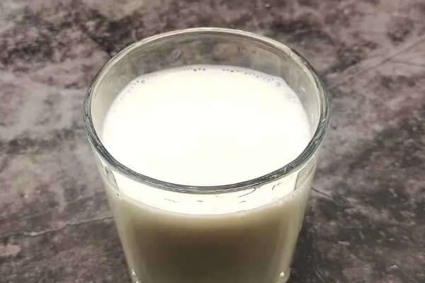 总是睡不好的人有救了！专家给出 7 条饮食营养建议，简单有用！