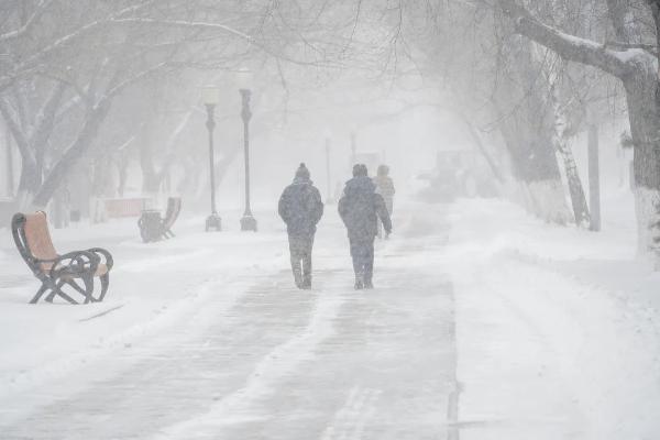 寒潮来袭，雨雪天气，这几类人一定要重点做好防护
