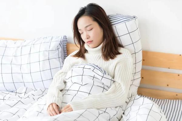 二氧化碳浓度高，健康危害大