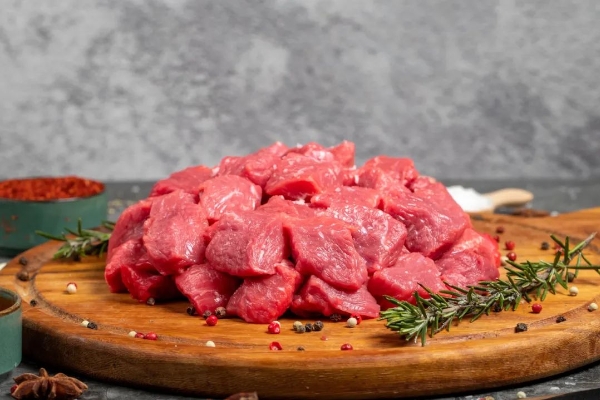 吃牛肉好还是吃猪肉好？没想到一直都吃错了