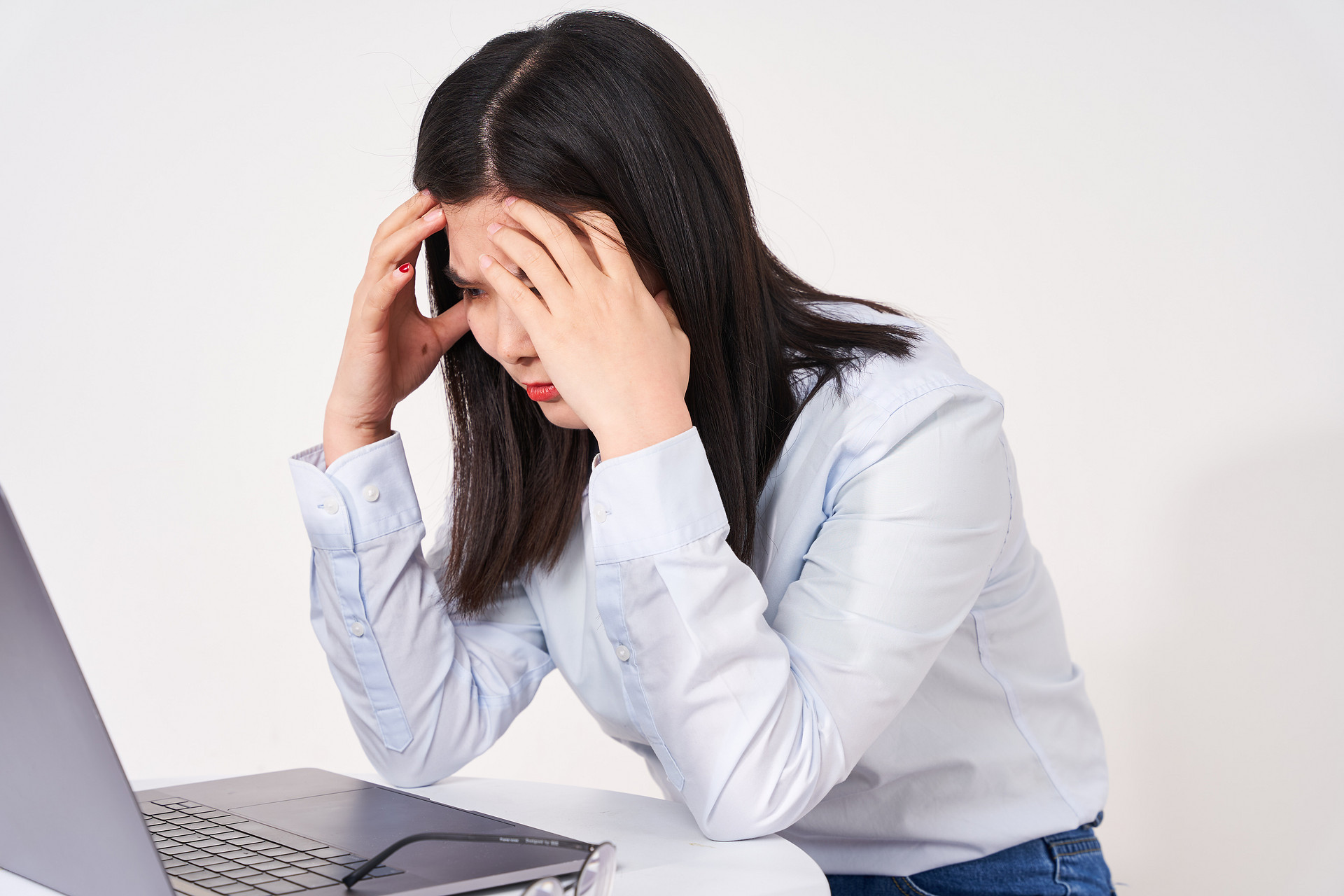 高达 73％，这种疼痛最爱纠缠女性！久坐人群也很容易被找上（内附改善指南）