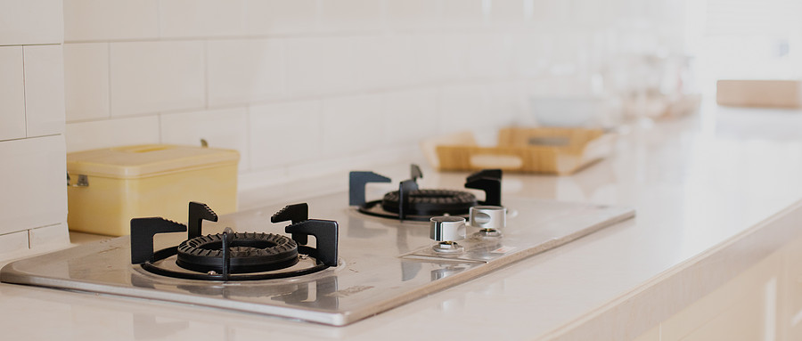 快自查！你家厨房里的这根管子，是什么颜色？能救命！