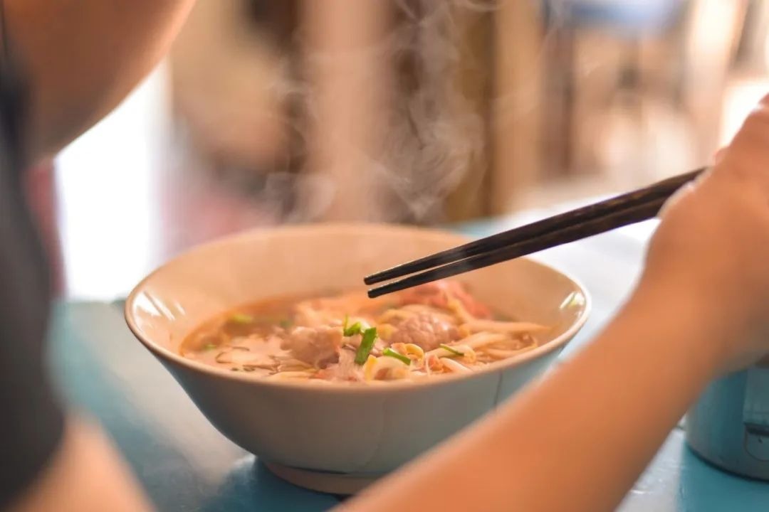 吃饭“磨蹭”是种养生！短于这个时间的人请反思