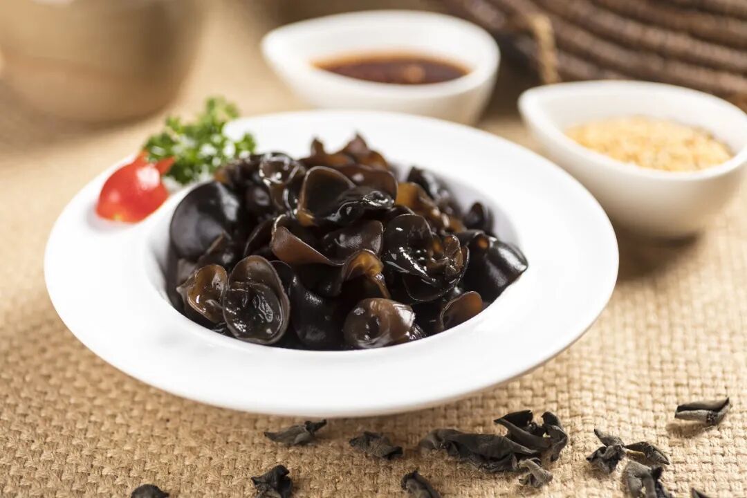 以为能吃，其实可能“有毒”的 7 种食物！提醒爸妈一定要扔！