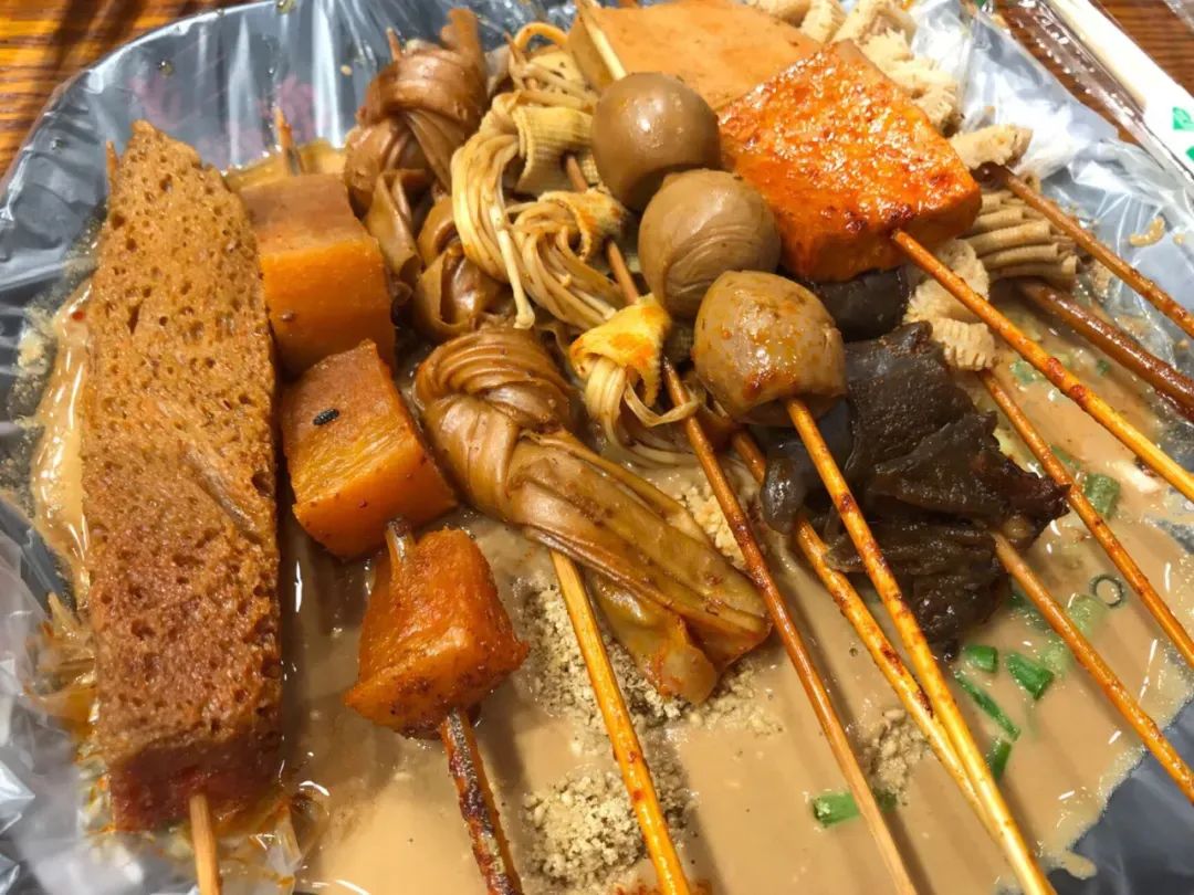 铅超标30倍！这些廉价塑料是“隐形毒王”，很多人天天手里拿着！