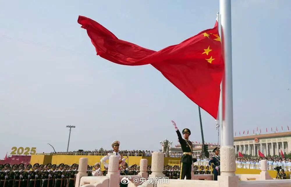 整齐划一的大长腿，为啥看着那么爽？
